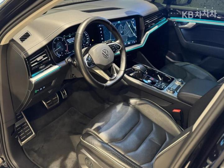 Volkswagen Touareg 4.0 TDI Prestige 6