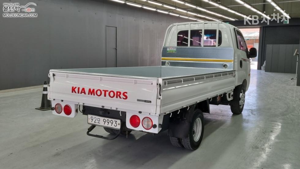 2014 - kia bongo iii