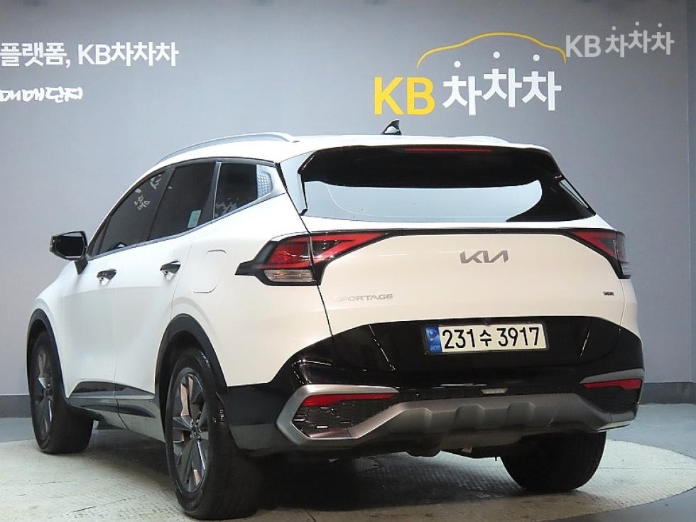 2022 - kia sportage