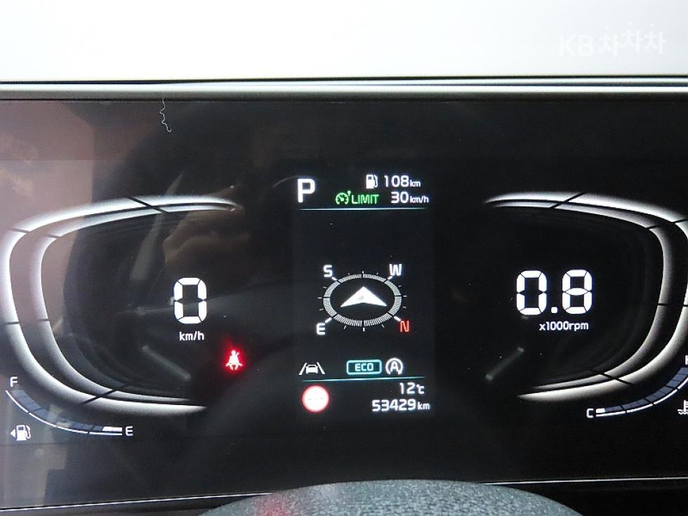 2022 - kia sportage