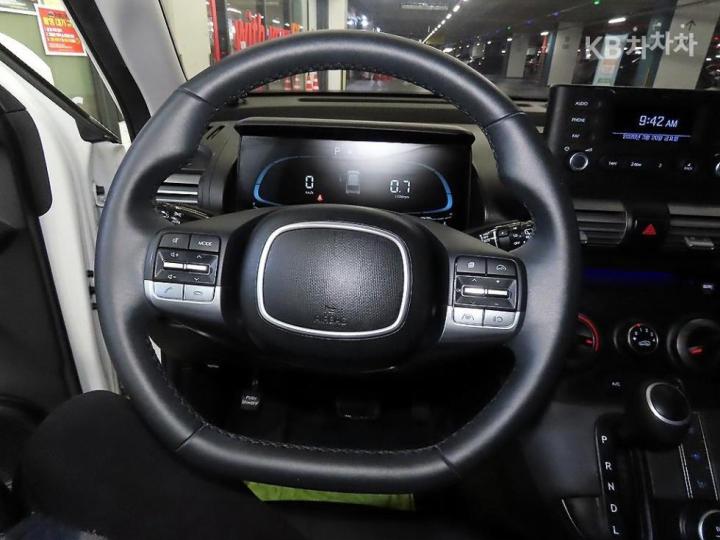 Hyundai Casper 1.0 Gasoline Modern 9