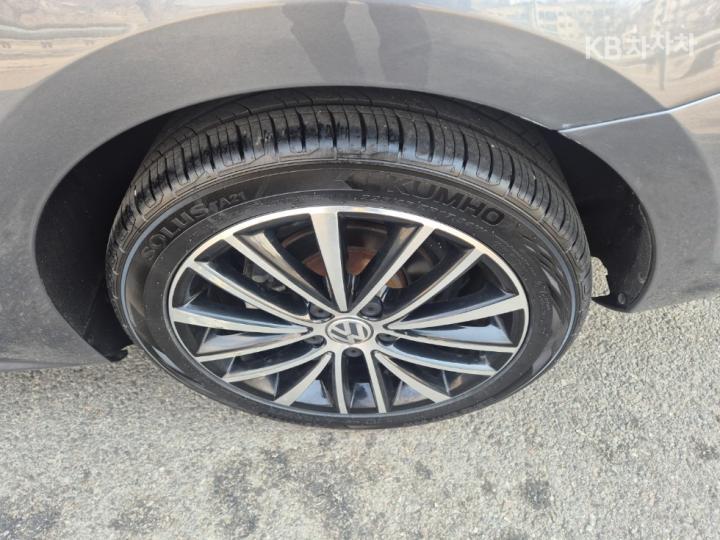 Volkswagen Jetta New 2.0 TDI BlueMotion 9