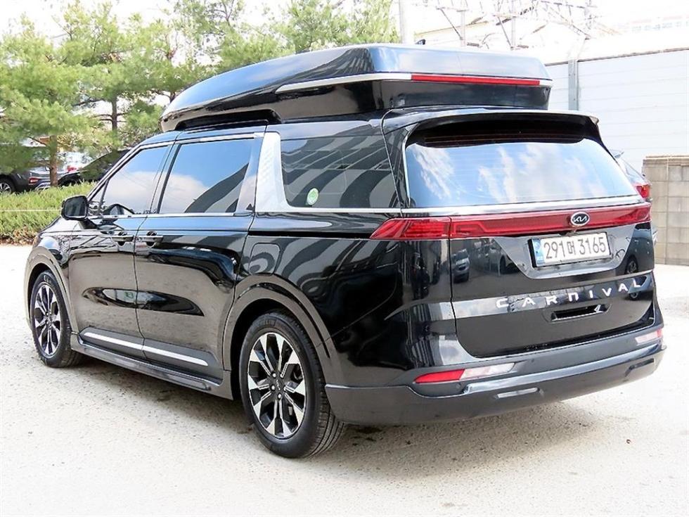2021 - kia carnival
