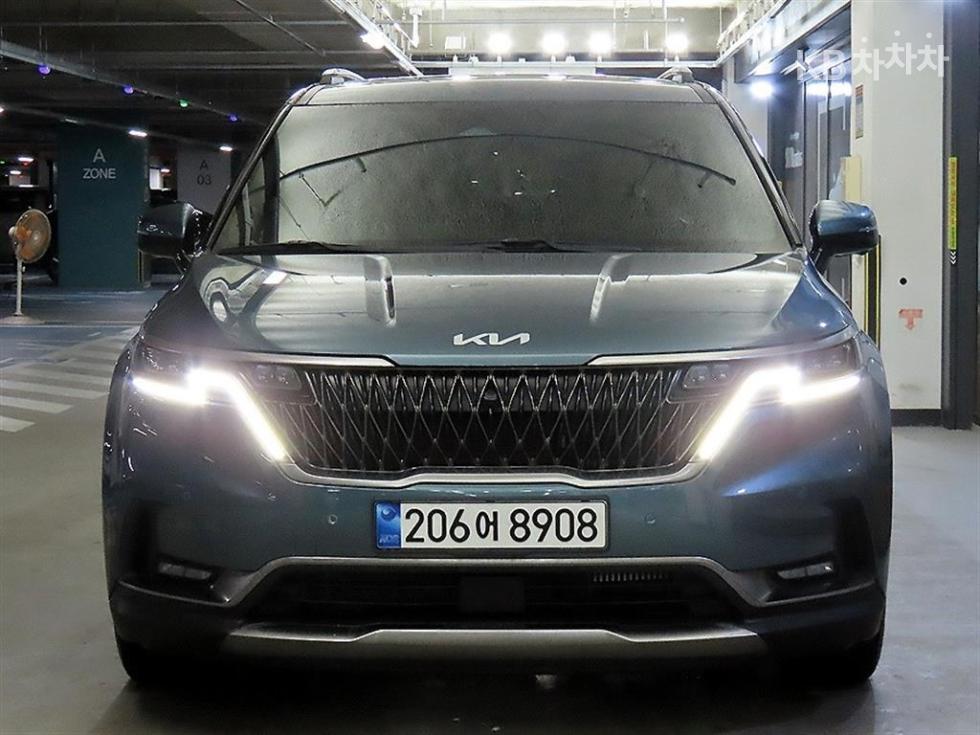 2022 - kia carnival