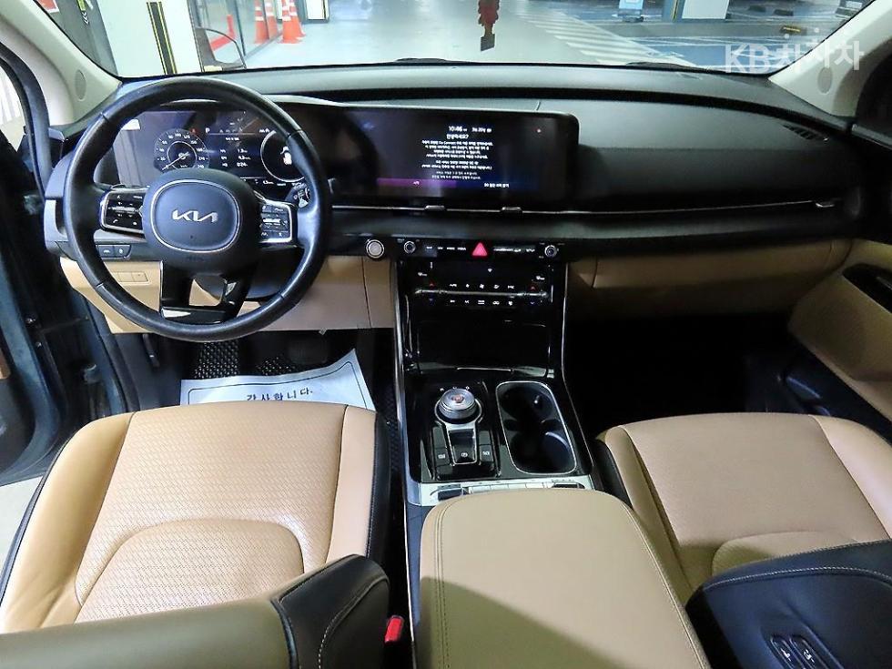 2022 - kia carnival