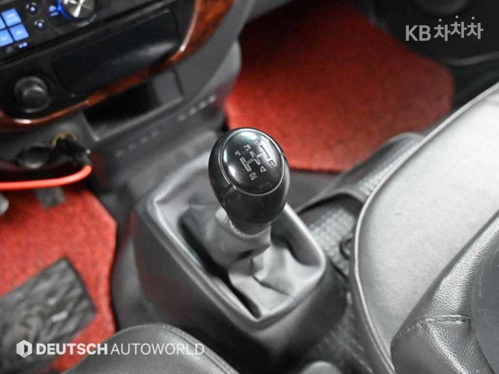 2010 - kia bongo iii
