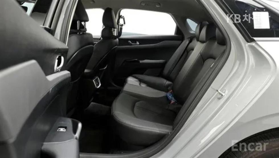 2025 - kia k5