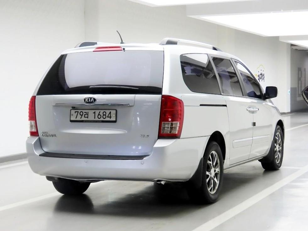 2014 - kia carnival