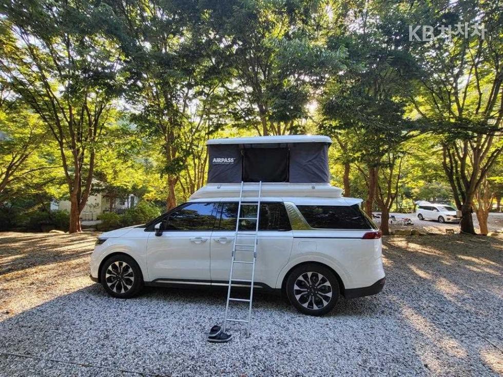 2023 - kia carnival