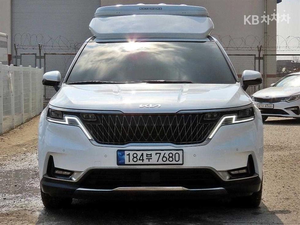2023 - kia carnival