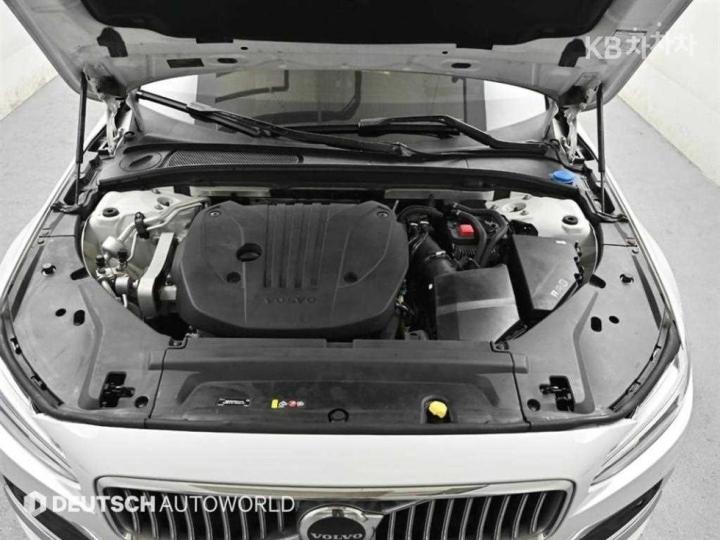 Volvo S90 B5 Inscription 7