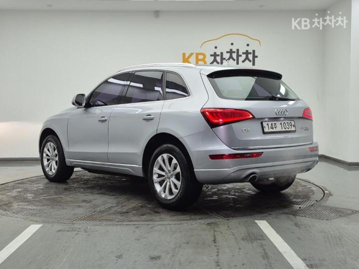 Audi Q5 35 TDI Quattro Dynamic 8R 4