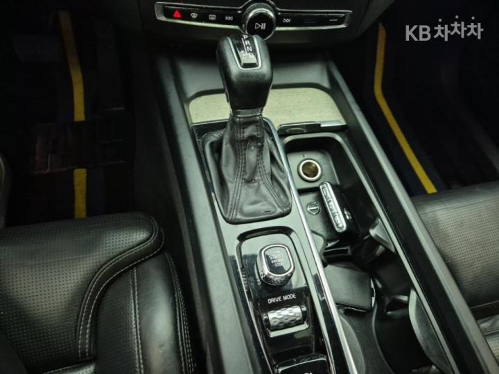 Volvo XC60 D5 Inscription 9