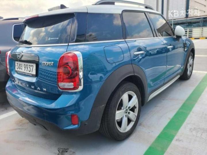 Mini Countryman F60 1.5 Cooper HighTrim 3