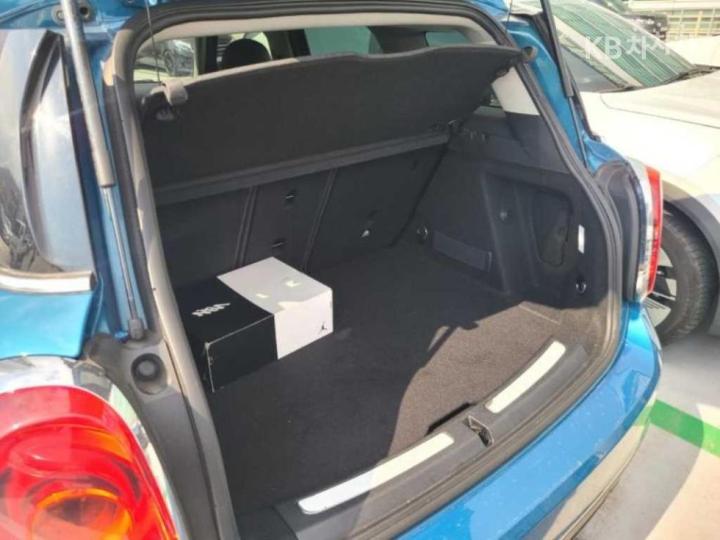 Mini Countryman F60 1.5 Cooper HighTrim 6