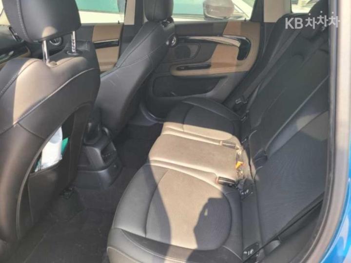 Mini Countryman F60 1.5 Cooper HighTrim 9