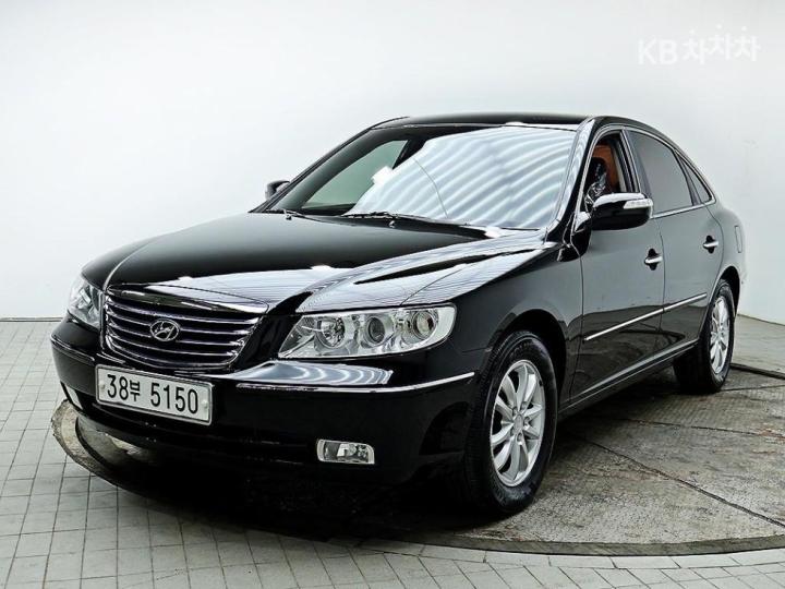 Hyundai Grandeur New Luxury Q270 Deluxe 3