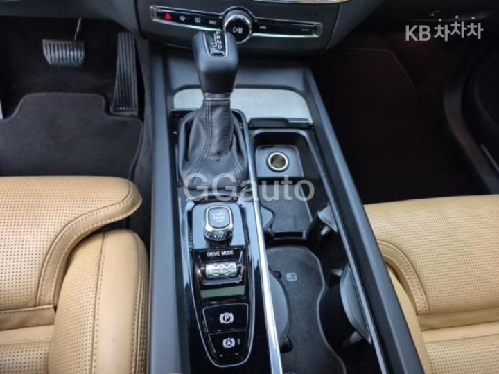 Volvo XC60 D5 Inscription 9