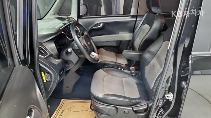 Kia Ray 1.0 Gasoline Prestige 8