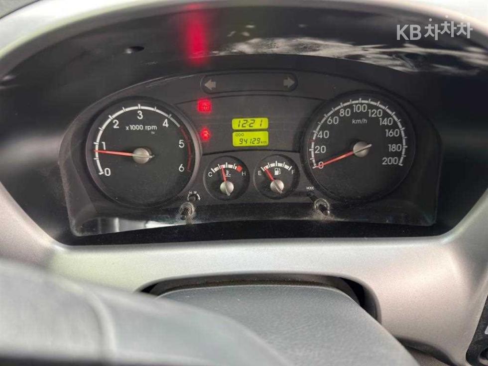 2012 - kia bongo iii