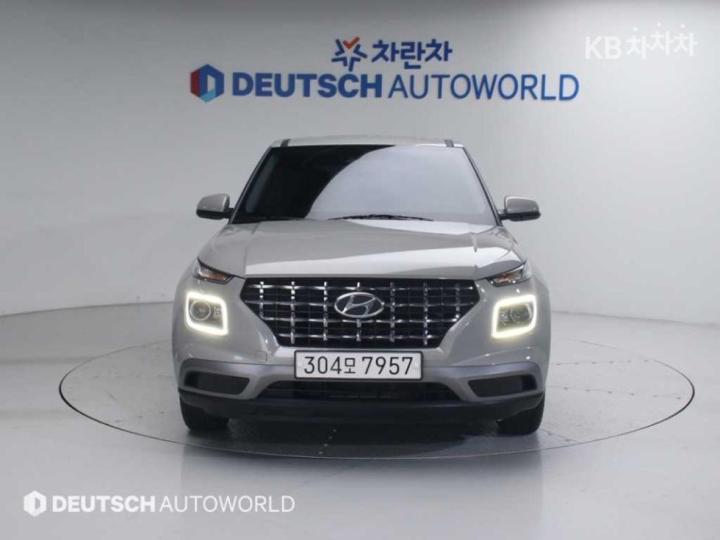 Hyundai Venue Gasoline 1.6 Modern 4