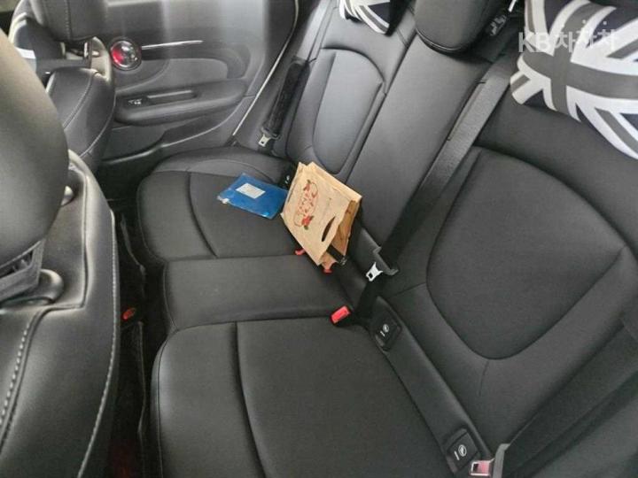 Mini Clubman 1.5 Cooper Classic Plus Lite 8