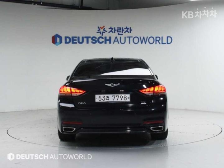 Genesis G80 3.3 GDI AWD Premium Luxury 5