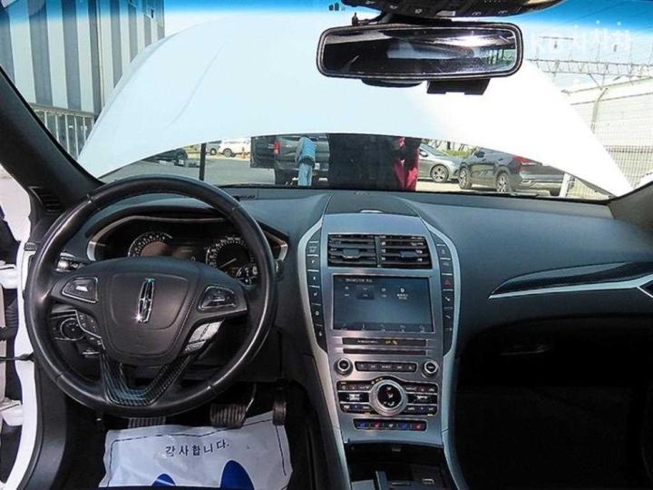 Lincoln MKZ New 2.0L GTDI Reserve 300A AWD 8