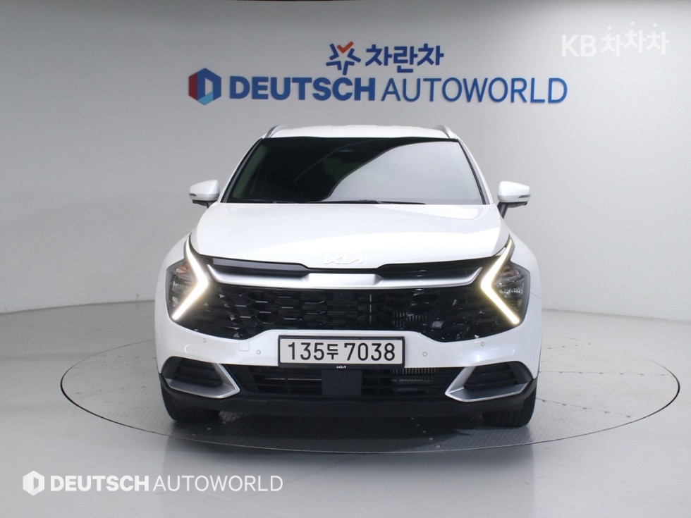2022 - kia sportage