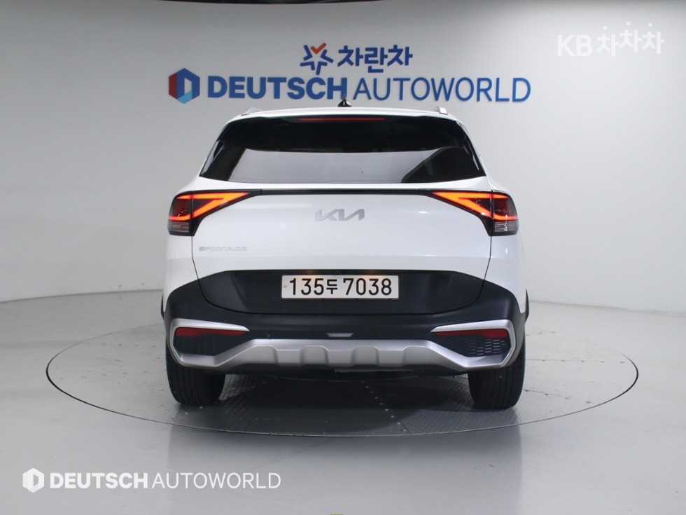 2022 - kia sportage