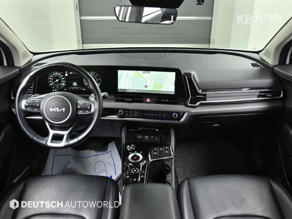 2022 - kia sportage