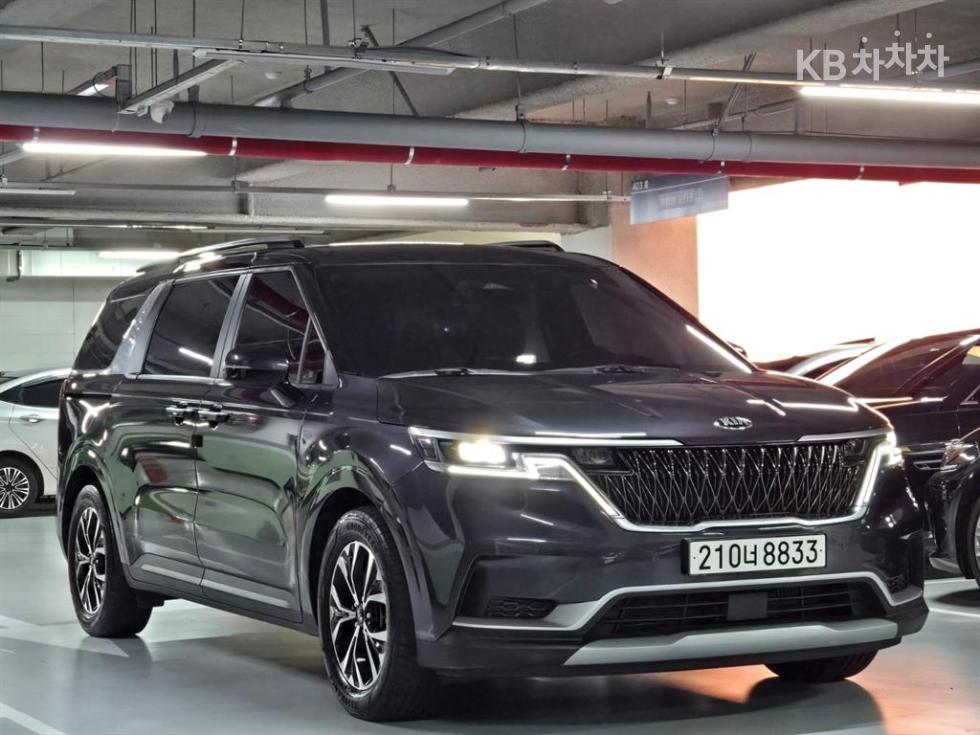 2021 - kia carnival