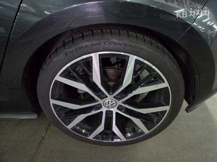 Volkswagen Golf 2.0 GTD MK7 Extreme 7