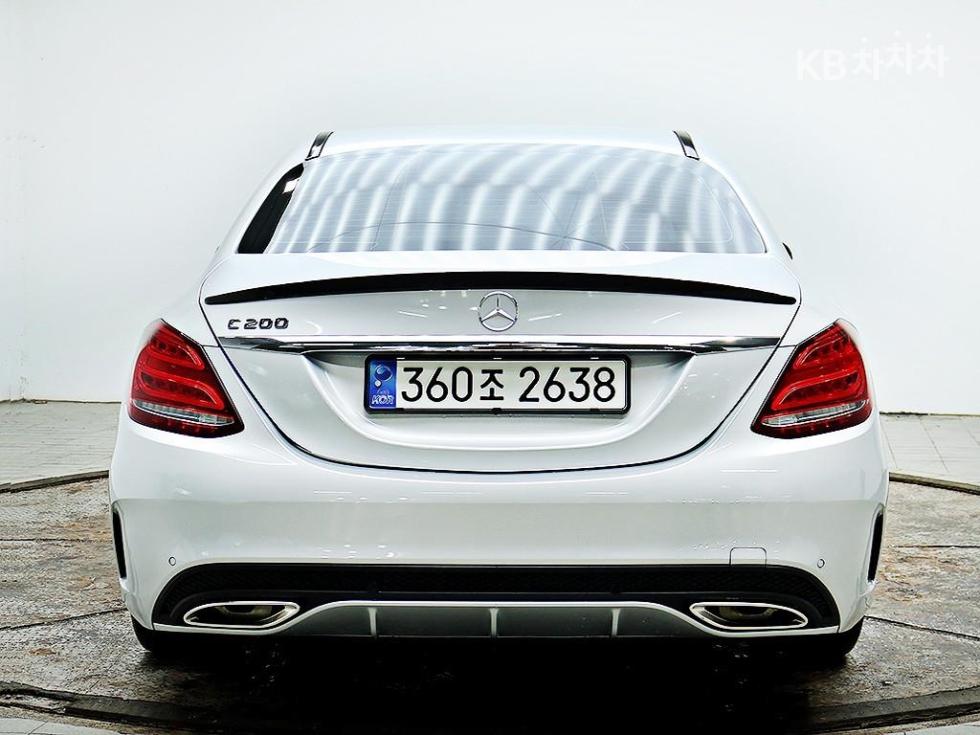 2017 - mercedes-benz c-class