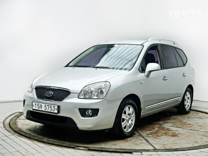 Kia Carens New 2.0 LPI GX Top Model 3