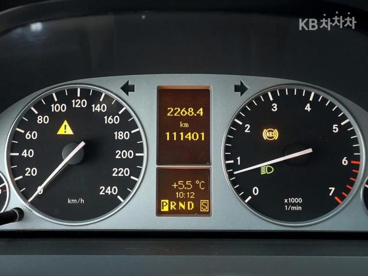 Mercedes-Benz B-Class B200 7