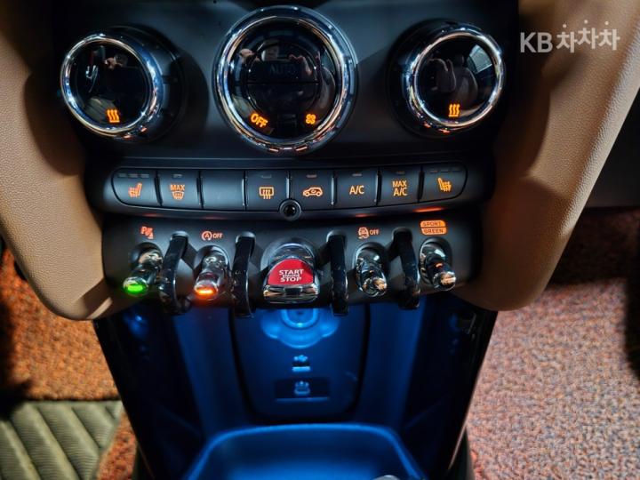 Mini Cooper Convertible New S 2.0 Base Type 10