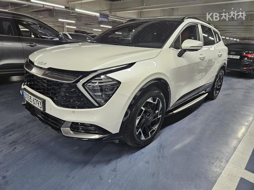 2022 - kia sportage