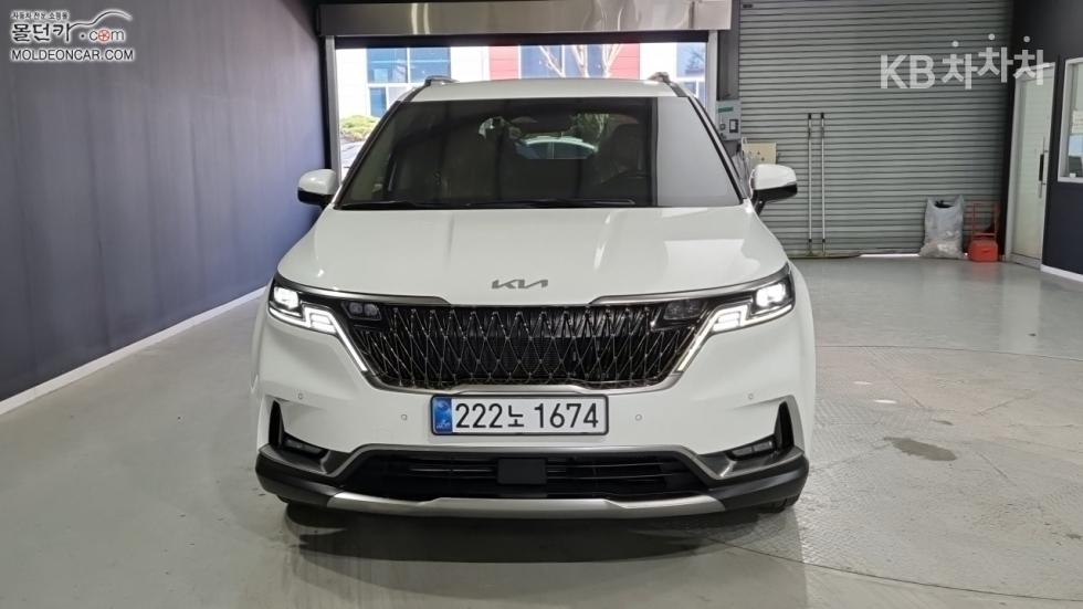 2022 - kia carnival