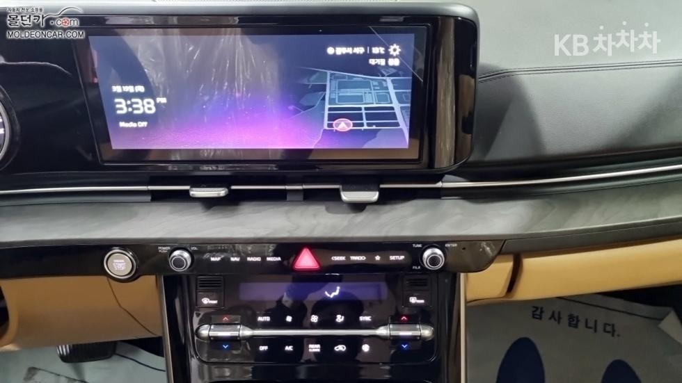 2022 - kia carnival