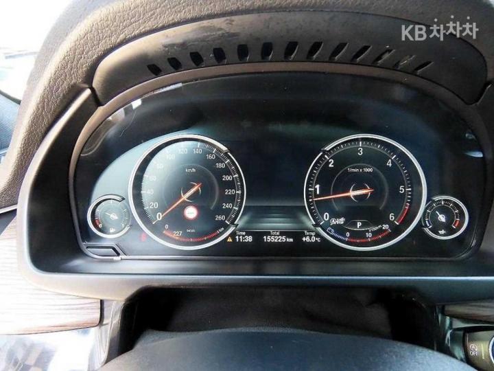 BMW X5 F15 xDrive 40d Base Type 10