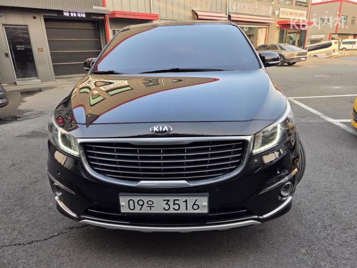 Kia Carnival 2.2 Diesel Noblesse