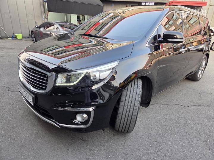 Kia Carnival 2.2 Diesel Noblesse 5