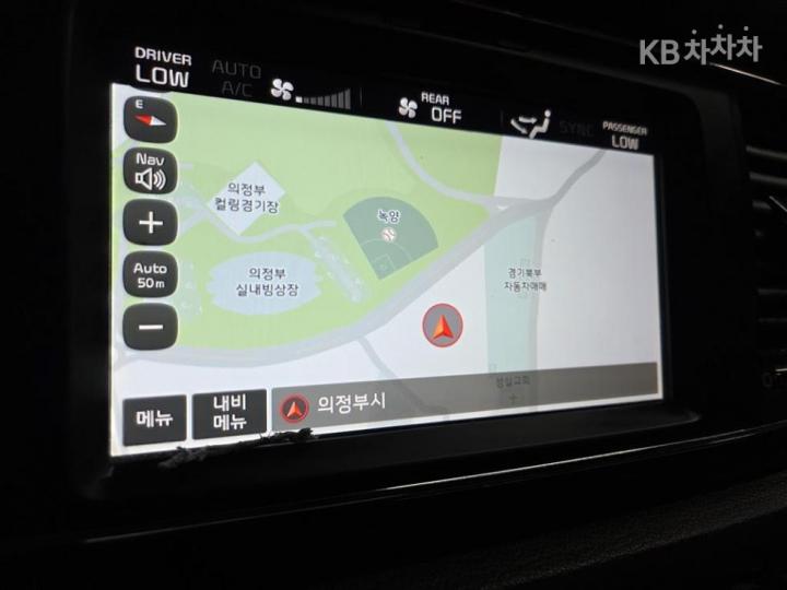 Kia Carnival 2.2 Diesel Noblesse 8