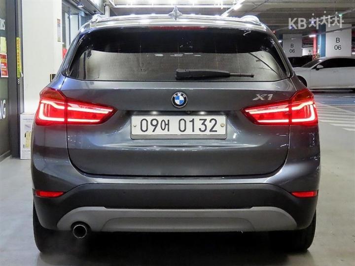 BMW X1 F48 xDrive 18d Base Type 6
