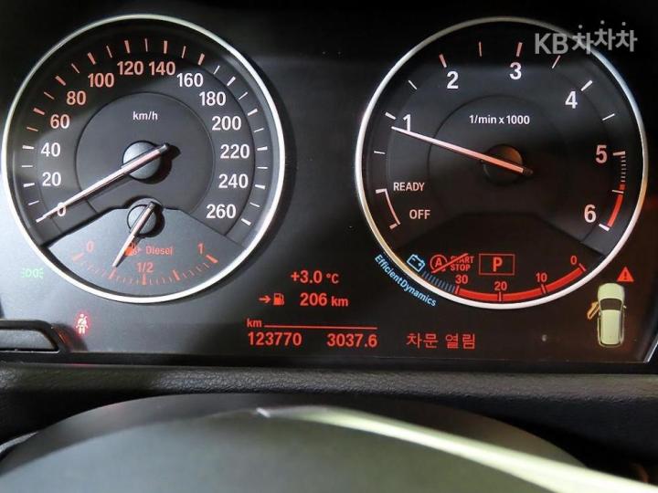 BMW X1 F48 xDrive 18d Base Type 10