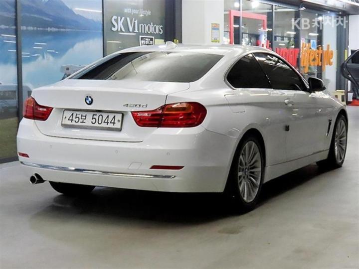 BMW 4 Series F32 420d Coupe Luxury F32 5
