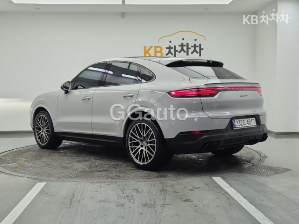 Porsche Cayenne — miniaturë 3