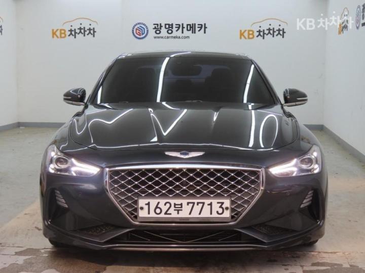 Genesis G70 2.2D Supreme 2