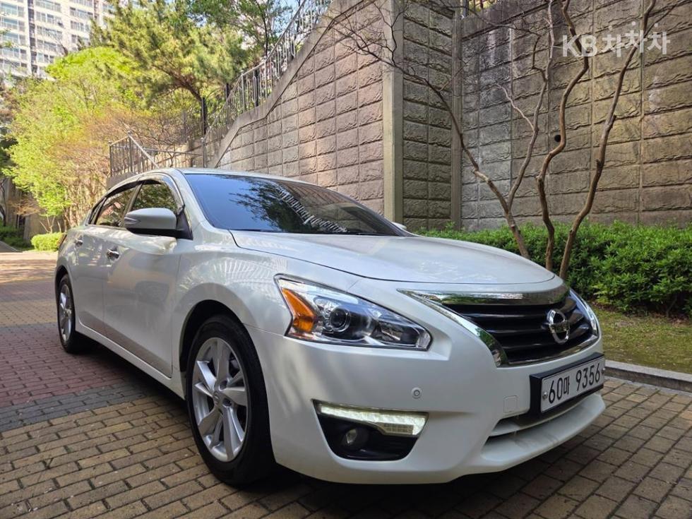 2014 - nissan altima
